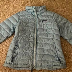 light blue pantagonia puffy jacket